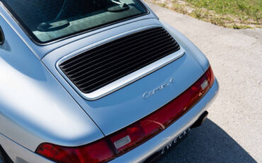 Porsche-911-1995-Coupe-22