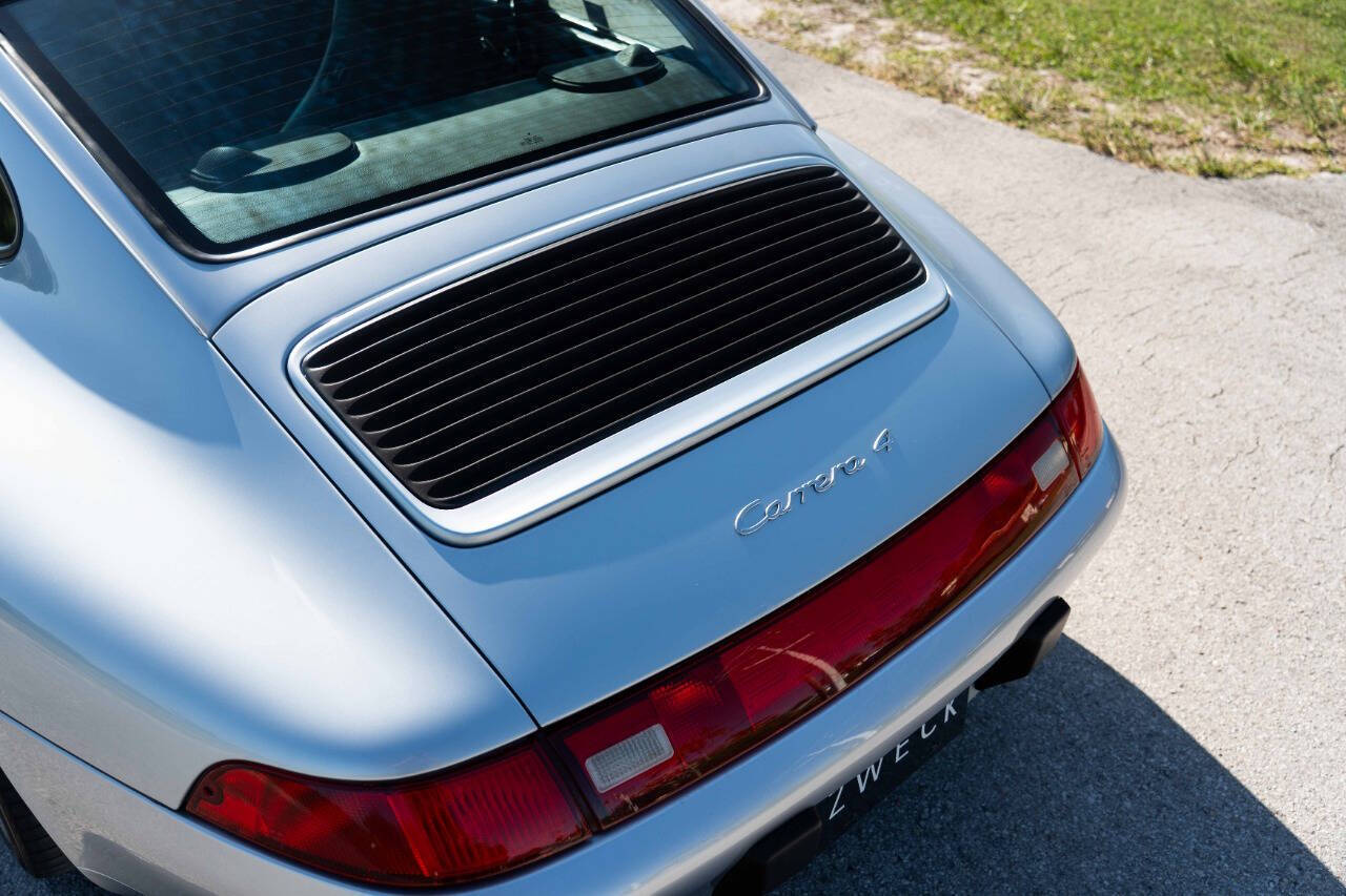 Porsche-911-1995-Coupe-22