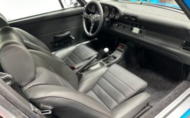 Porsche-911-1995-Coupe-23