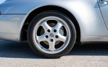Porsche-911-1995-Coupe-37