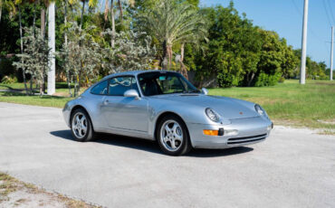 Porsche-911-1995-Coupe