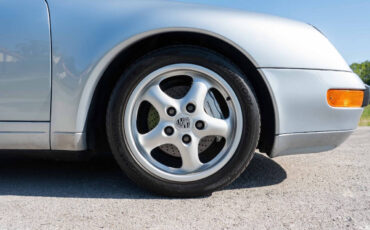Porsche-911-1995-Coupe-38