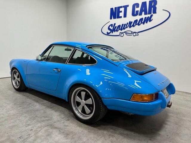 Porsche-911-1995-Coupe-4