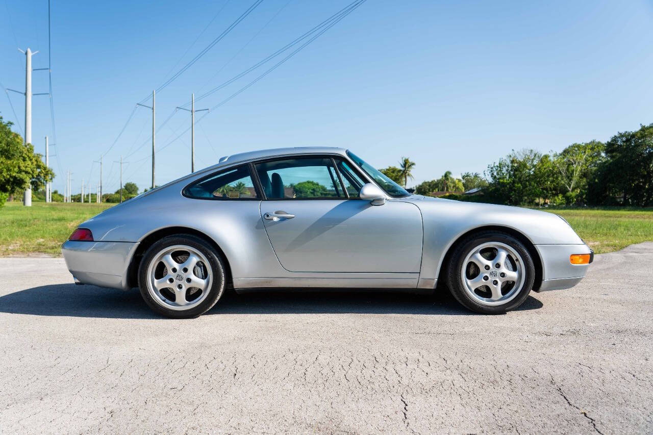 Porsche-911-1995-Coupe-6