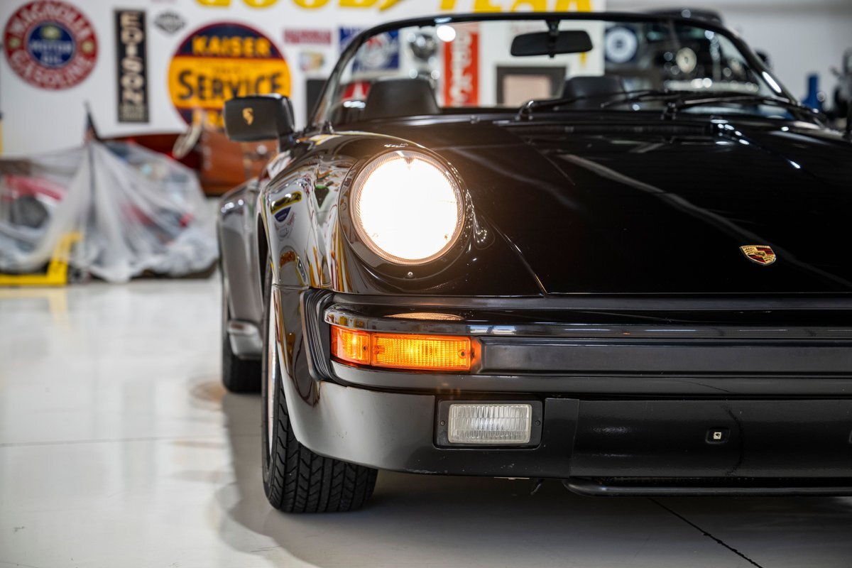 Porsche-911-Cabriolet-Wide-Body-Speedster-1986-21