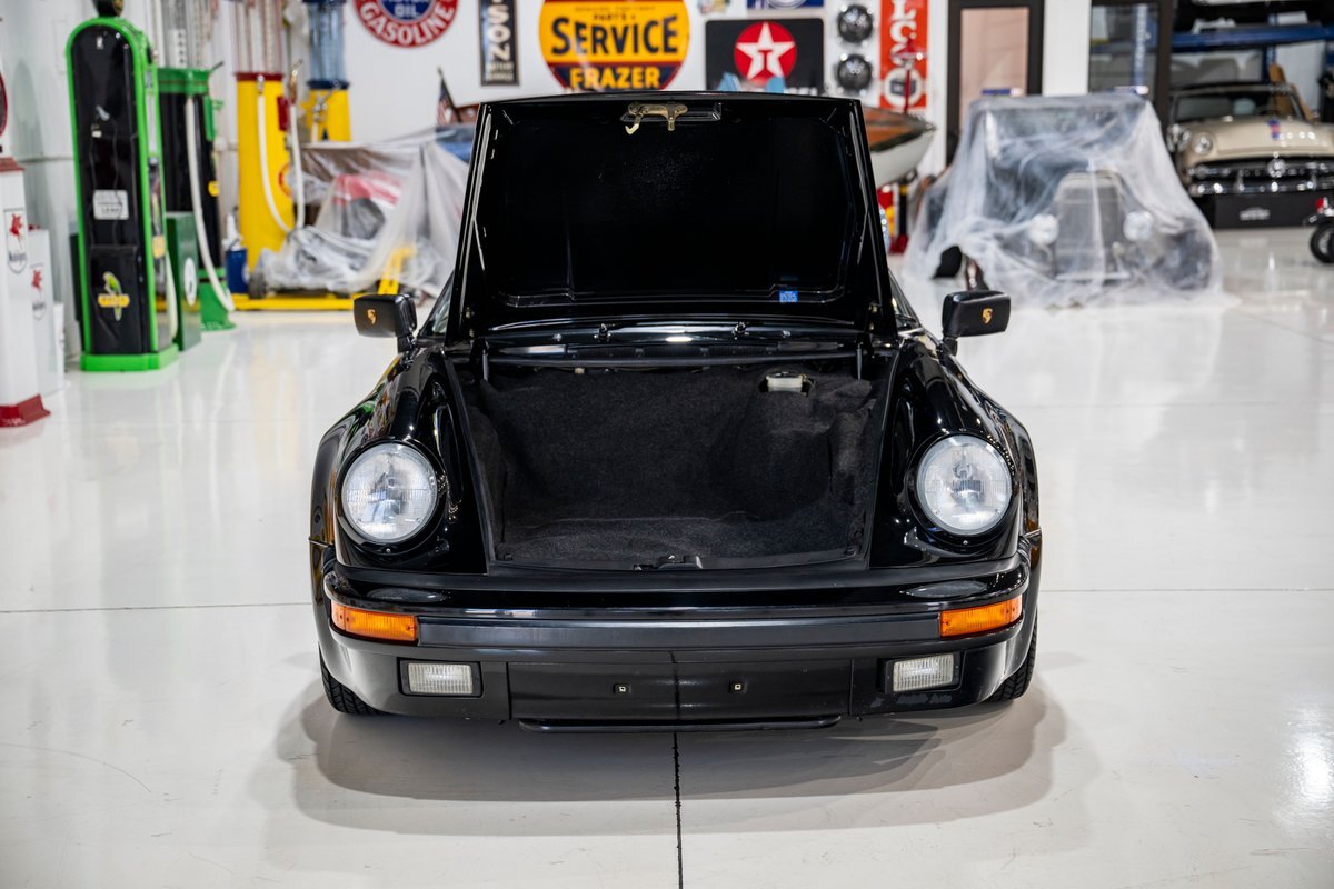 Porsche-911-Cabriolet-Wide-Body-Speedster-1986-26
