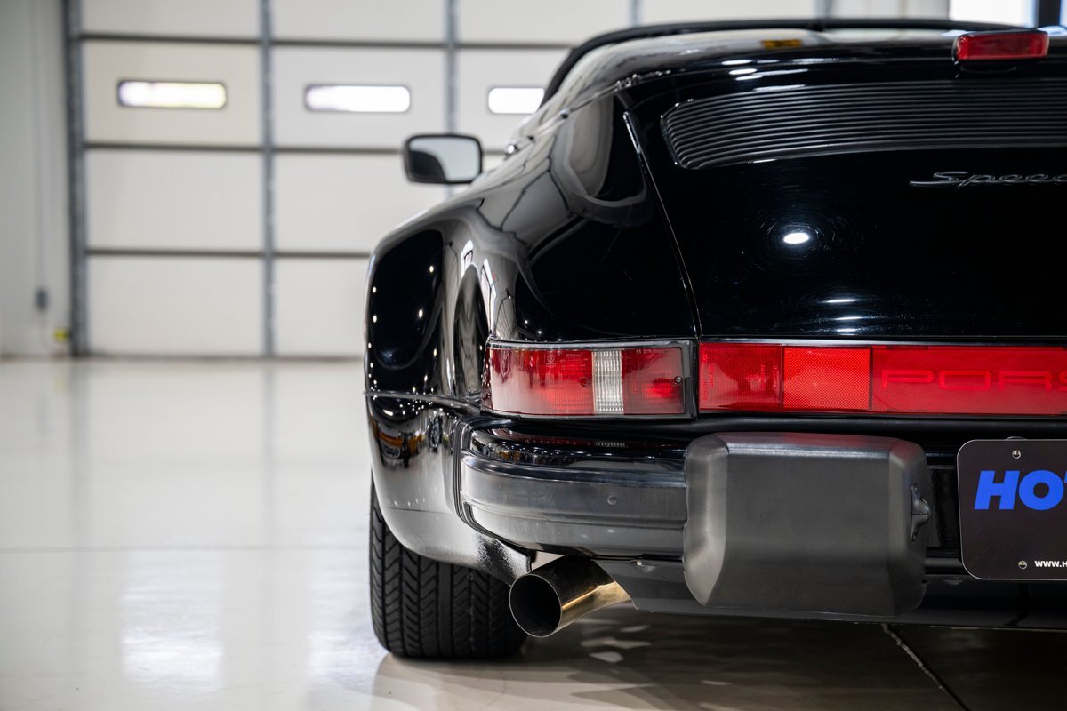 Porsche-911-Cabriolet-Wide-Body-Speedster-1986-7