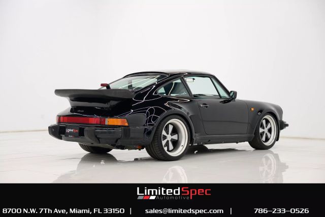 Porsche-911-EV-1986-Coupe-23