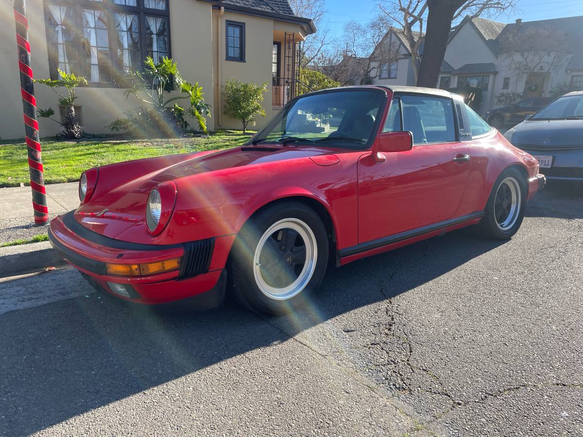 Porsche-911-carrera-1986-14