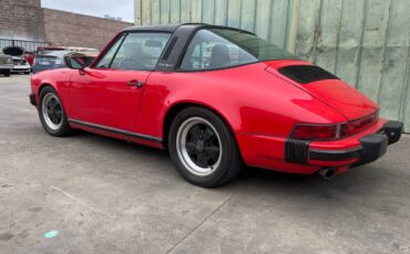 Porsche-911-carrera-1986-3