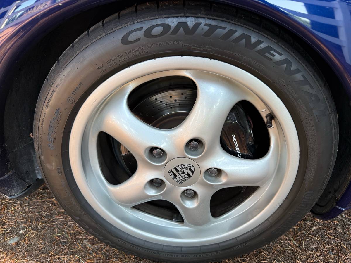 Porsche-911-carrera-1995-blue-10