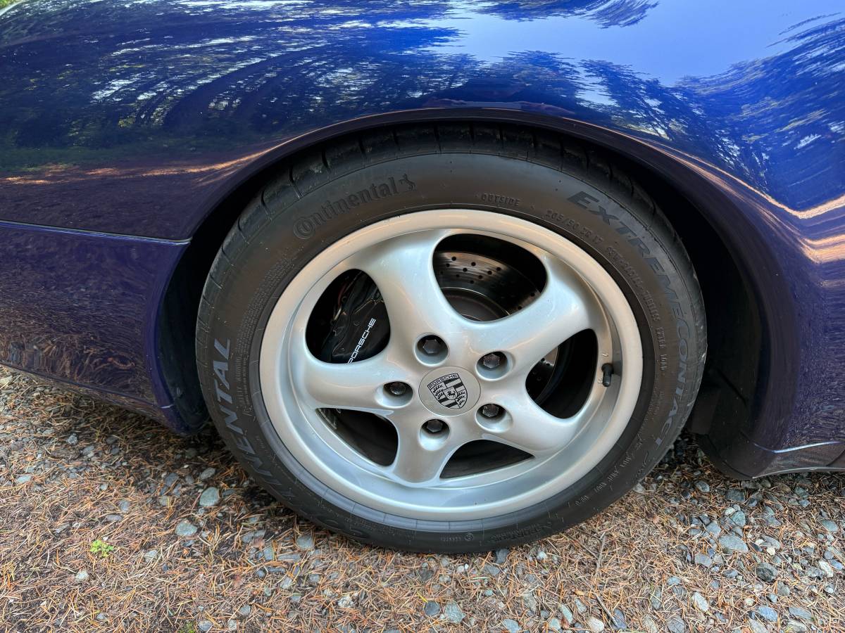 Porsche-911-carrera-1995-blue-9