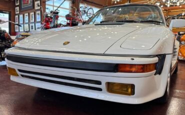 Porsche-911-factory-wide-body-1987-white-17