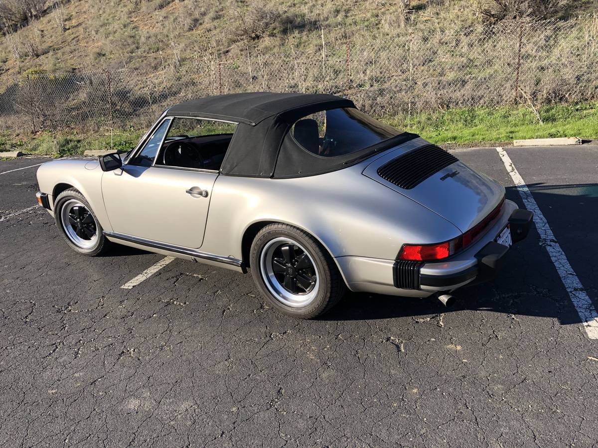 Porsche-911-sc-1983-grey-4