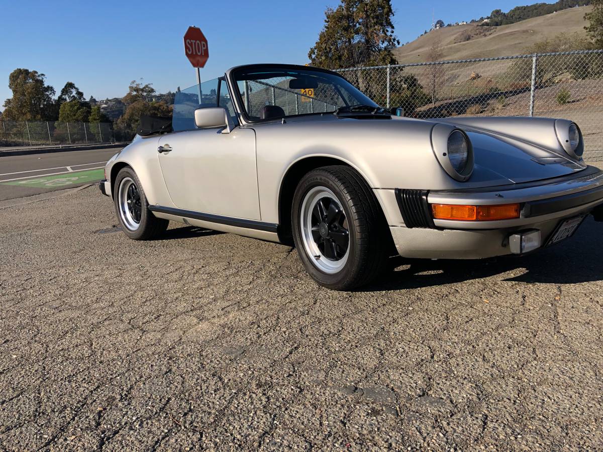 Porsche-911-sc-1983-grey