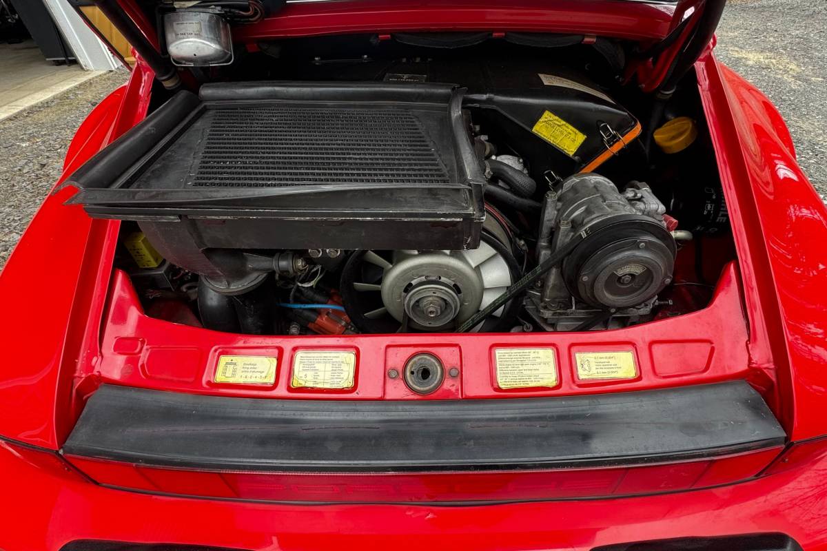 Porsche-911-turbo-1988-red-6