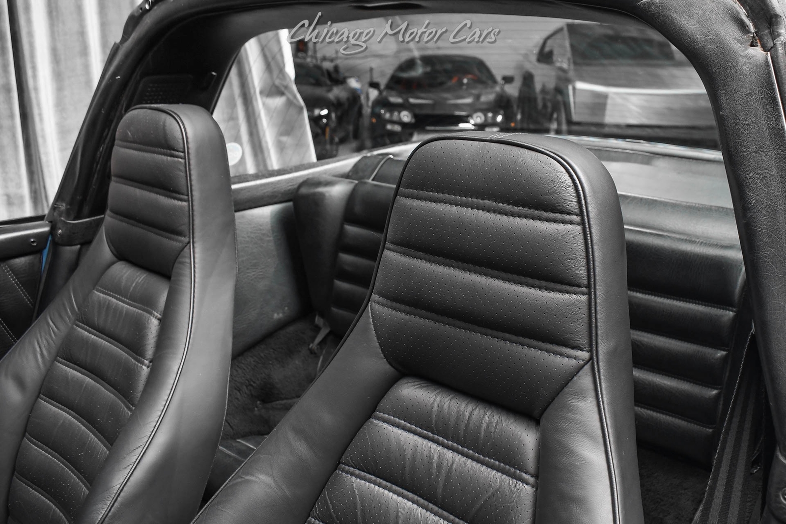 Porsche-911S-Targa-1977-Coupe-18