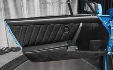 Porsche-911S-Targa-1977-Coupe-25