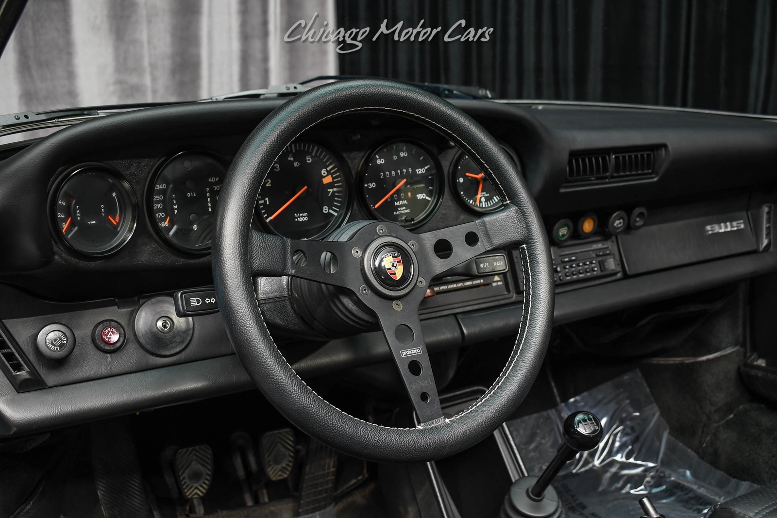 Porsche-911S-Targa-1977-Coupe-8
