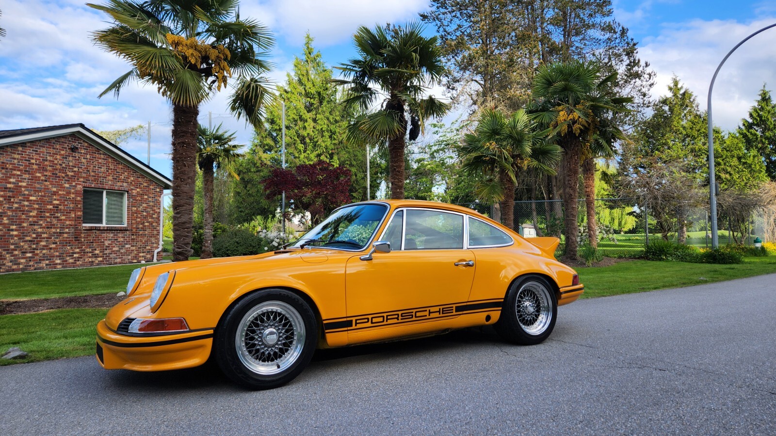 Porsche-911t-1973-Coupe-1