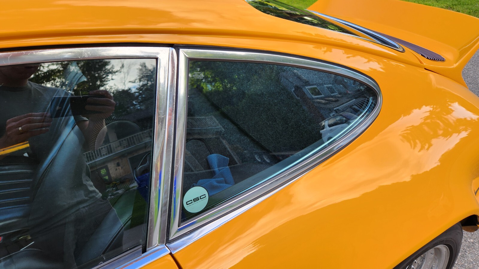 Porsche-911t-1973-Coupe-12