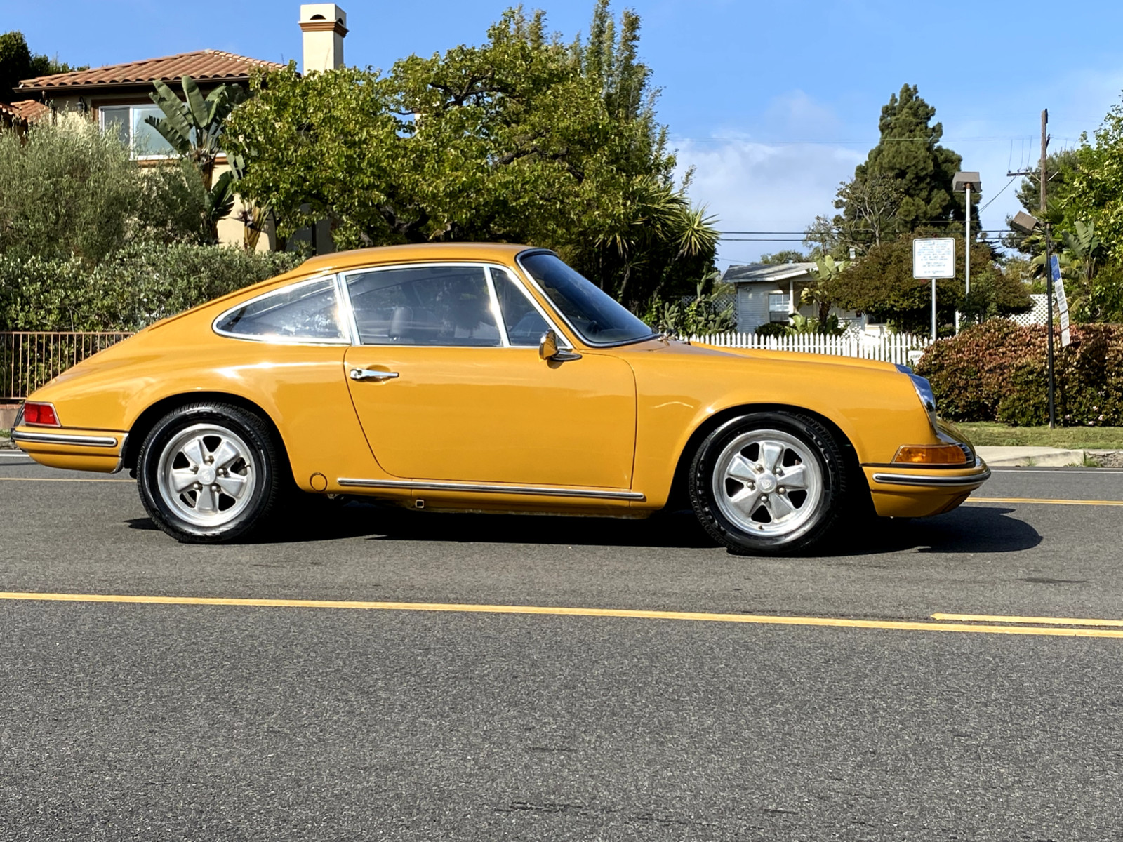 Porsche-912-1969-Coupe-13