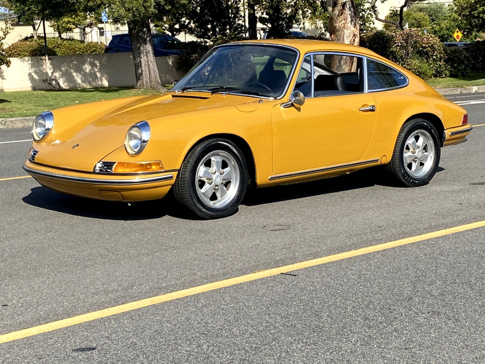 Porsche-912-1969-Coupe-2