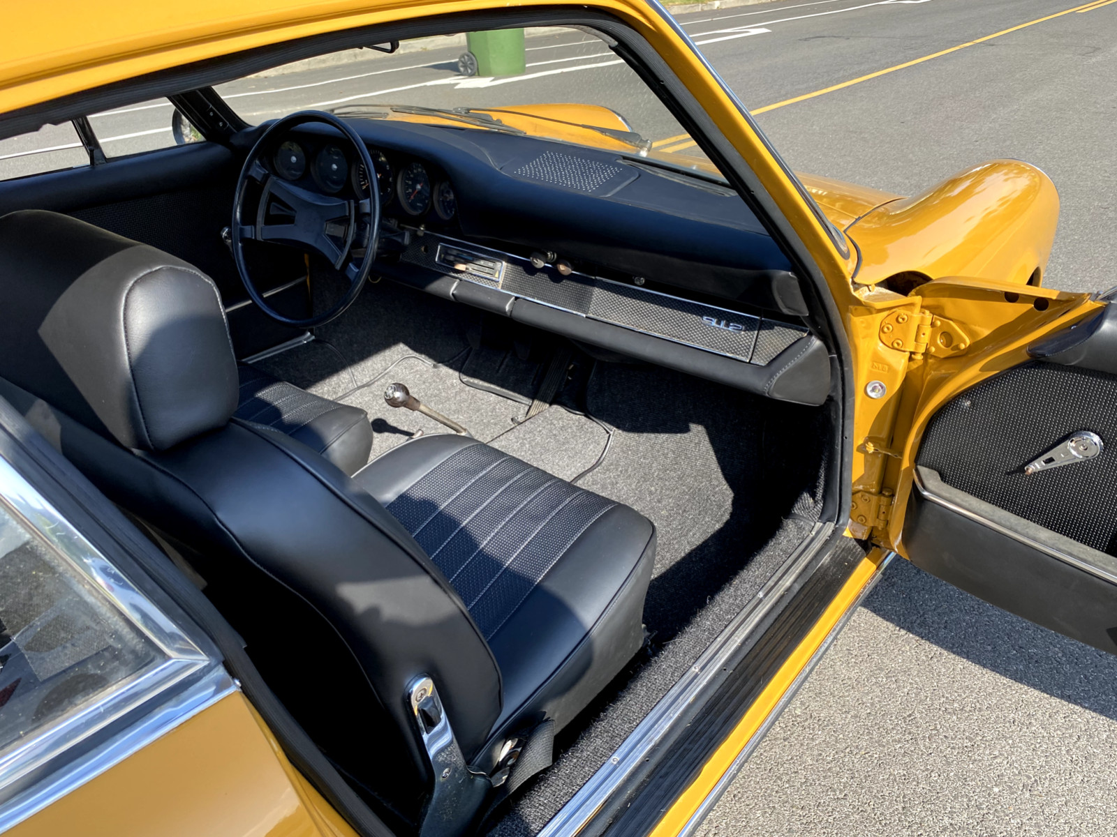 Porsche-912-1969-Coupe-25