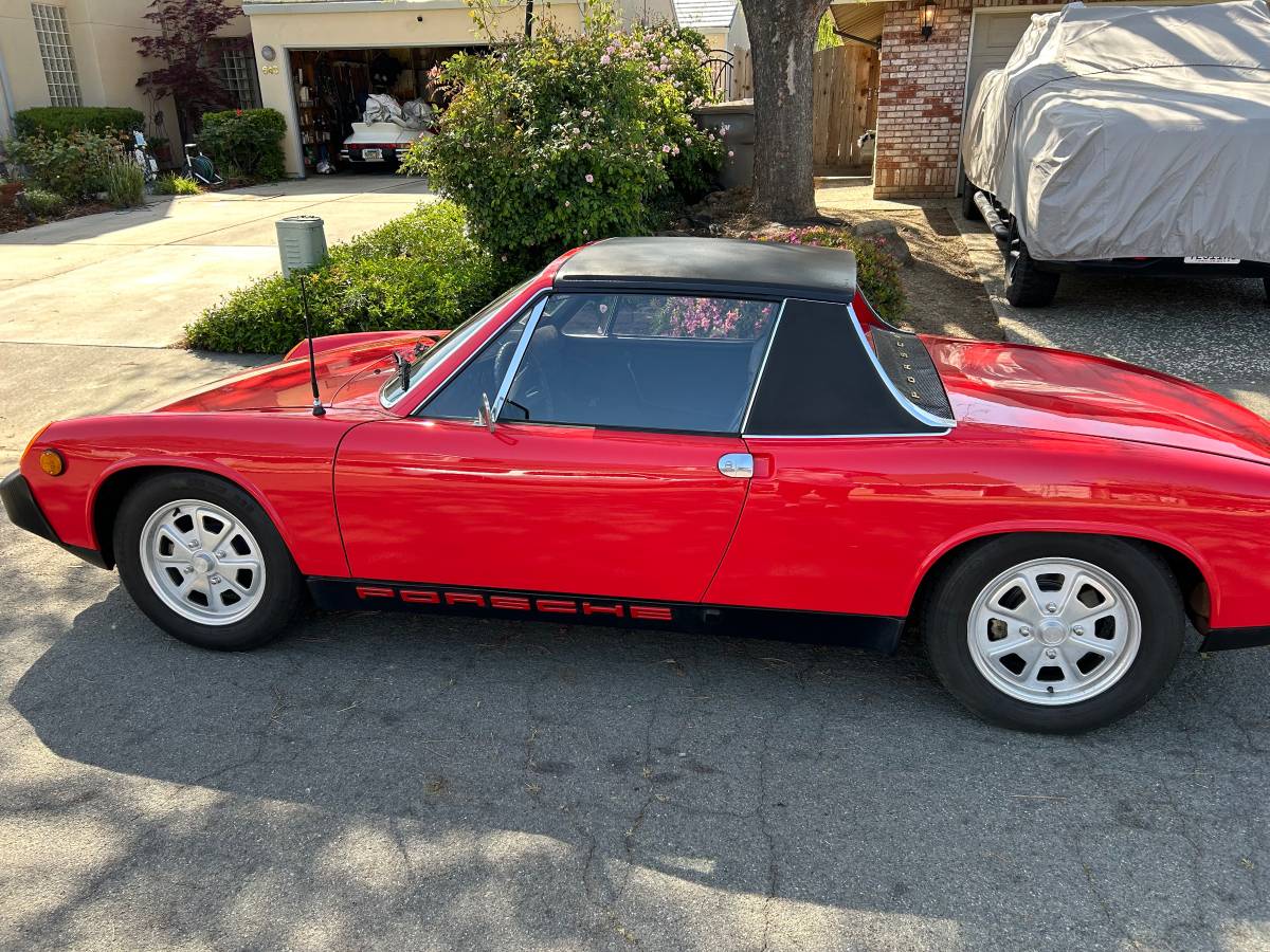 Porsche-914-1.8-1975-red-20