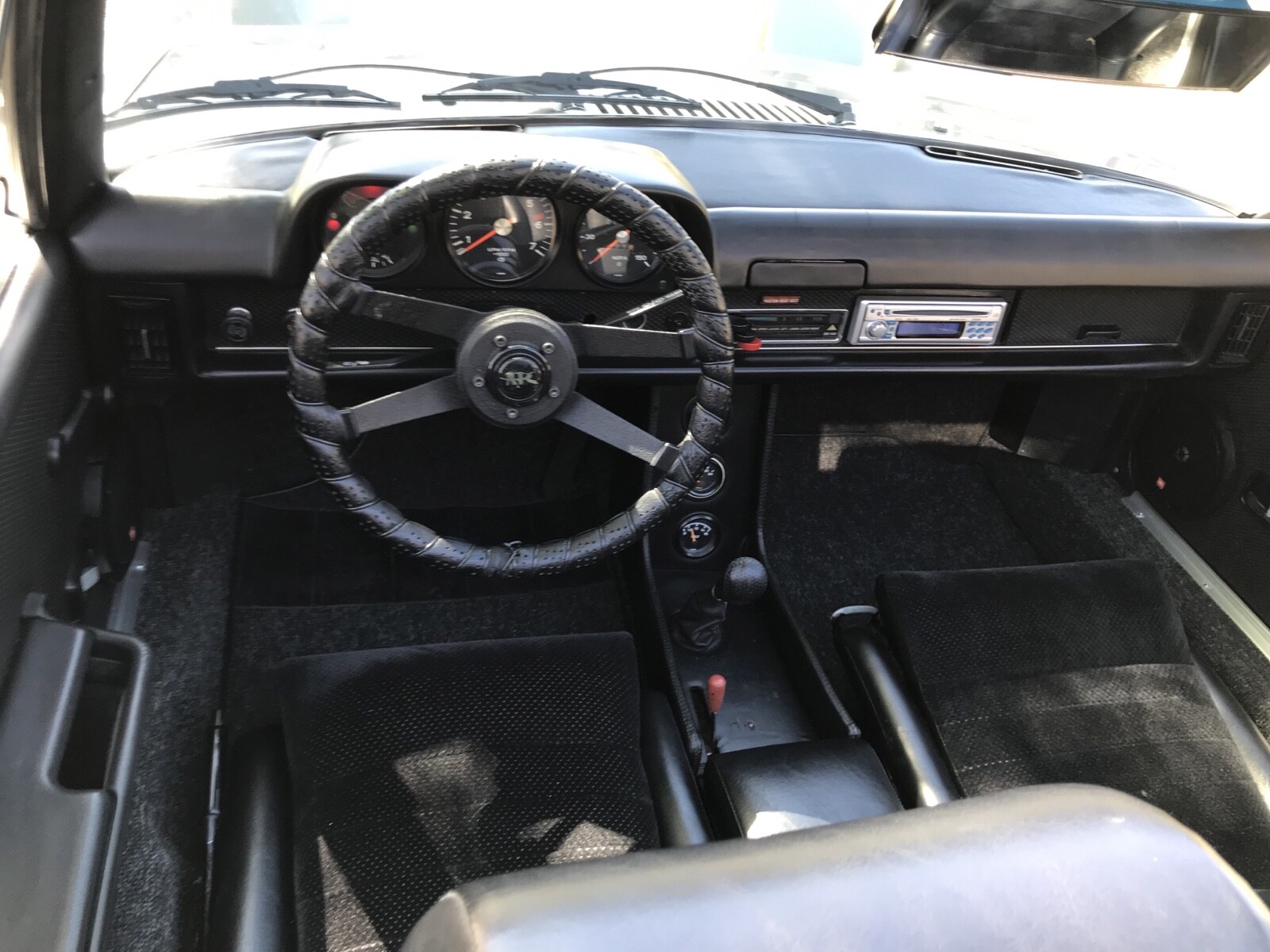Porsche-914-1973-19
