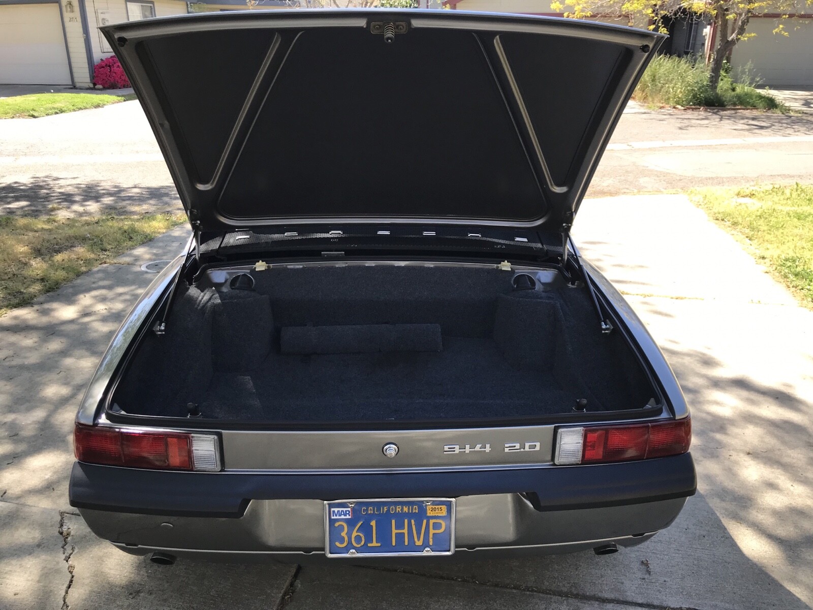 Porsche-914-1973-5