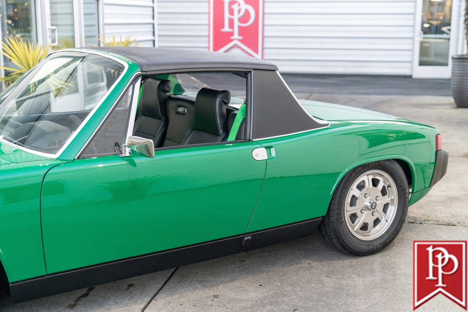 Porsche-914-1975-Coupe-15