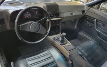 Porsche-924-1977-Fastback-10