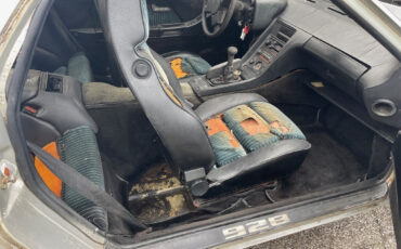 Porsche-928-1978-Coupe-13