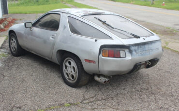 Porsche-928-1978-Coupe-3