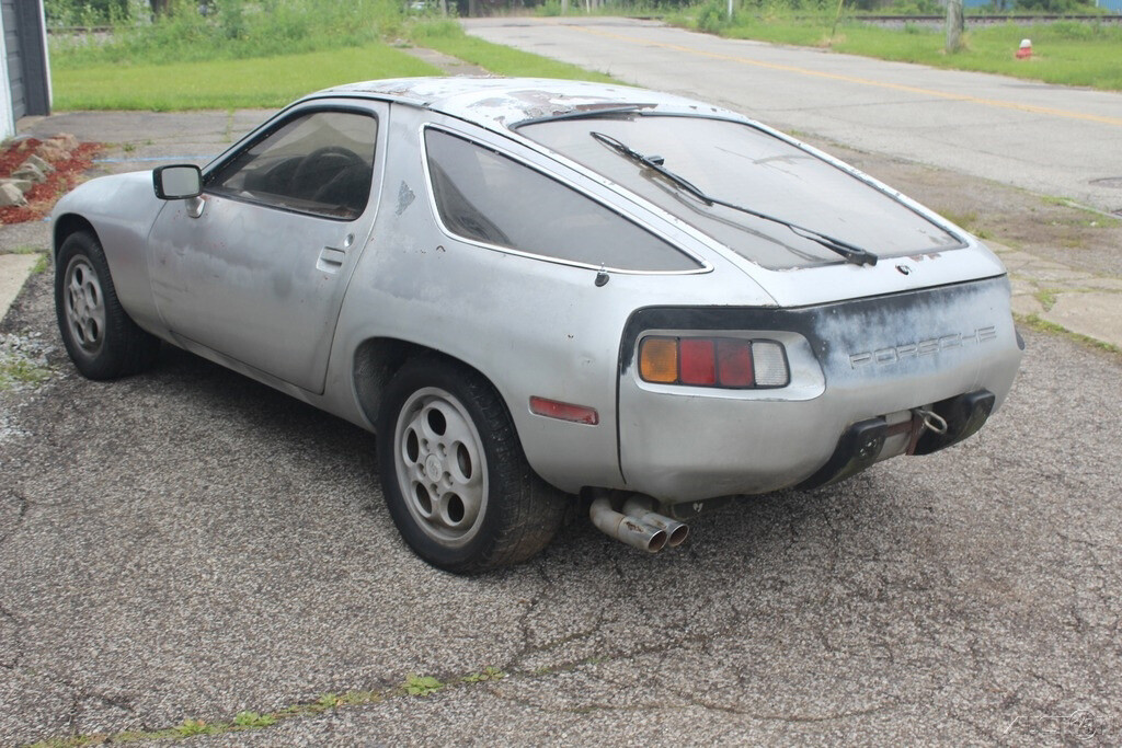 Porsche-928-1978-Coupe-3
