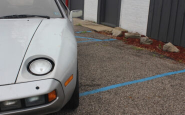 Porsche-928-1978-Coupe-7