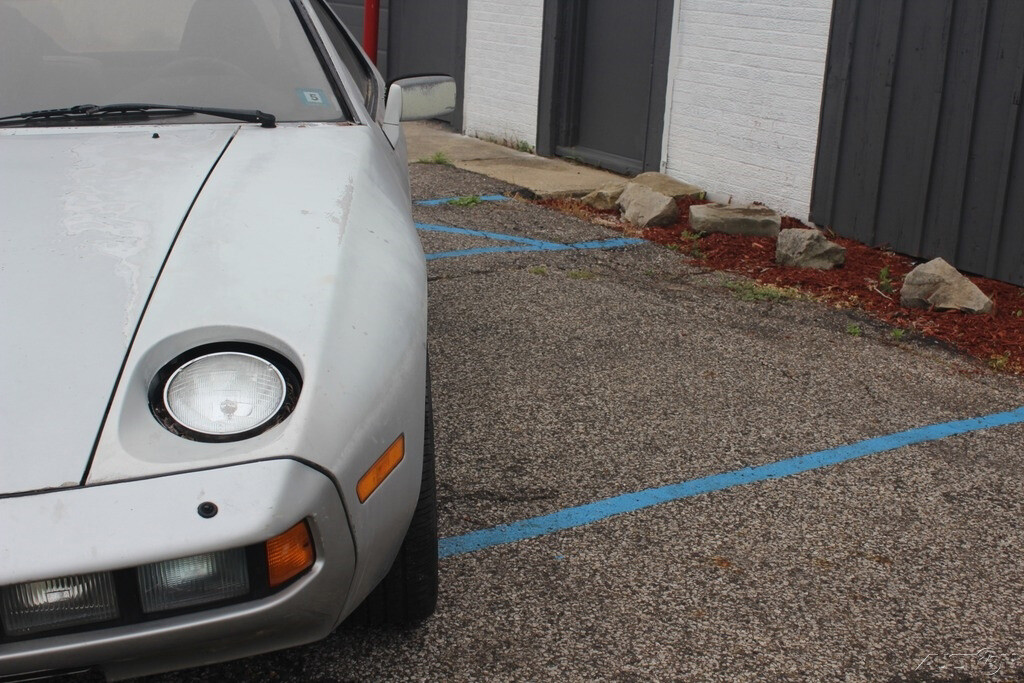 Porsche-928-1978-Coupe-7