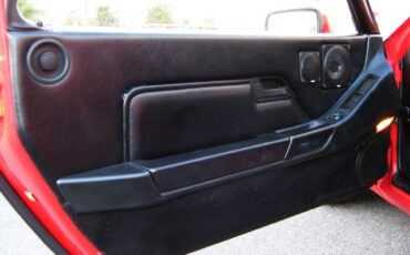 Porsche-928-1982-Coupe-14