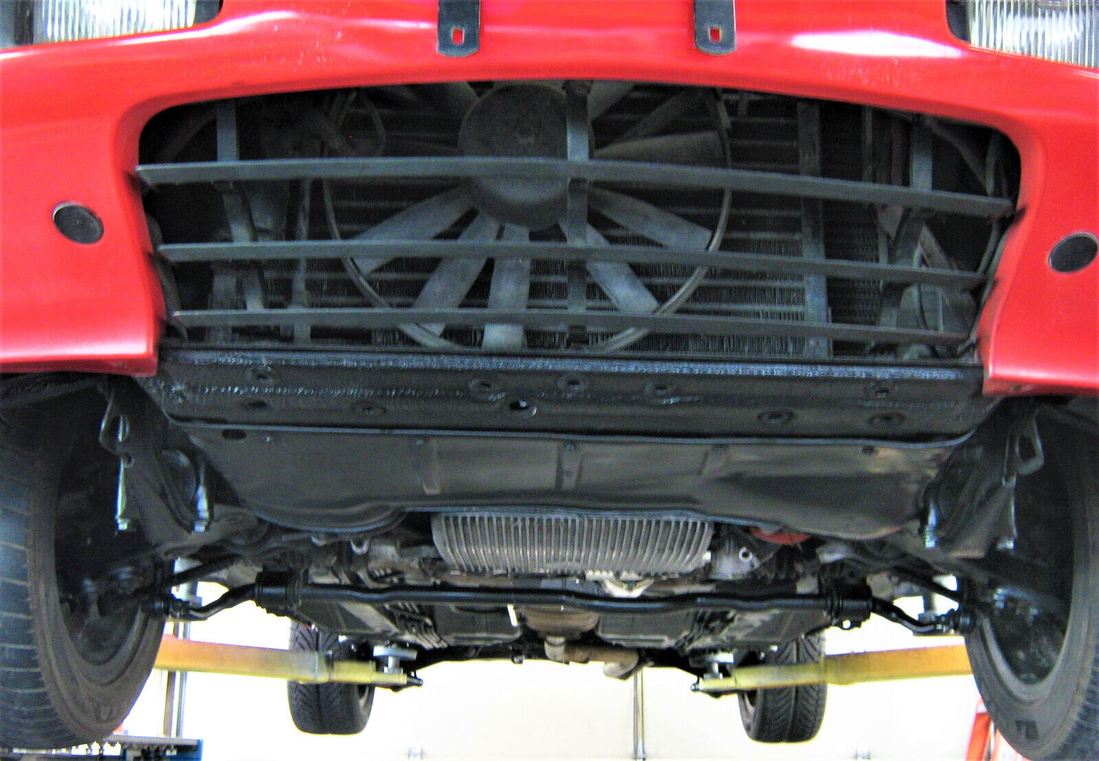 Porsche-928-1982-Coupe-17