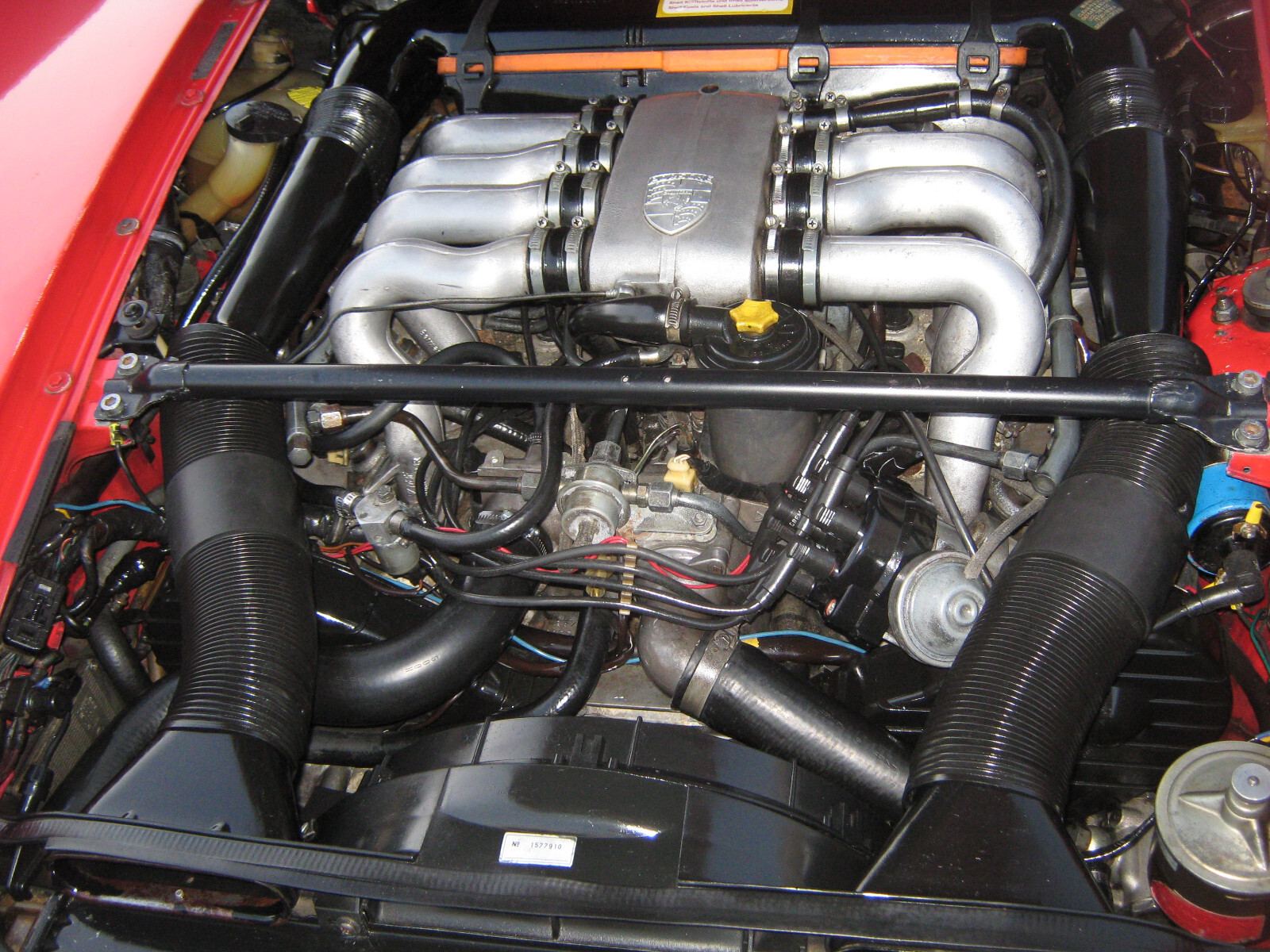 Porsche-928-1982-Coupe-22