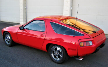 Porsche-928-1982-Coupe-5