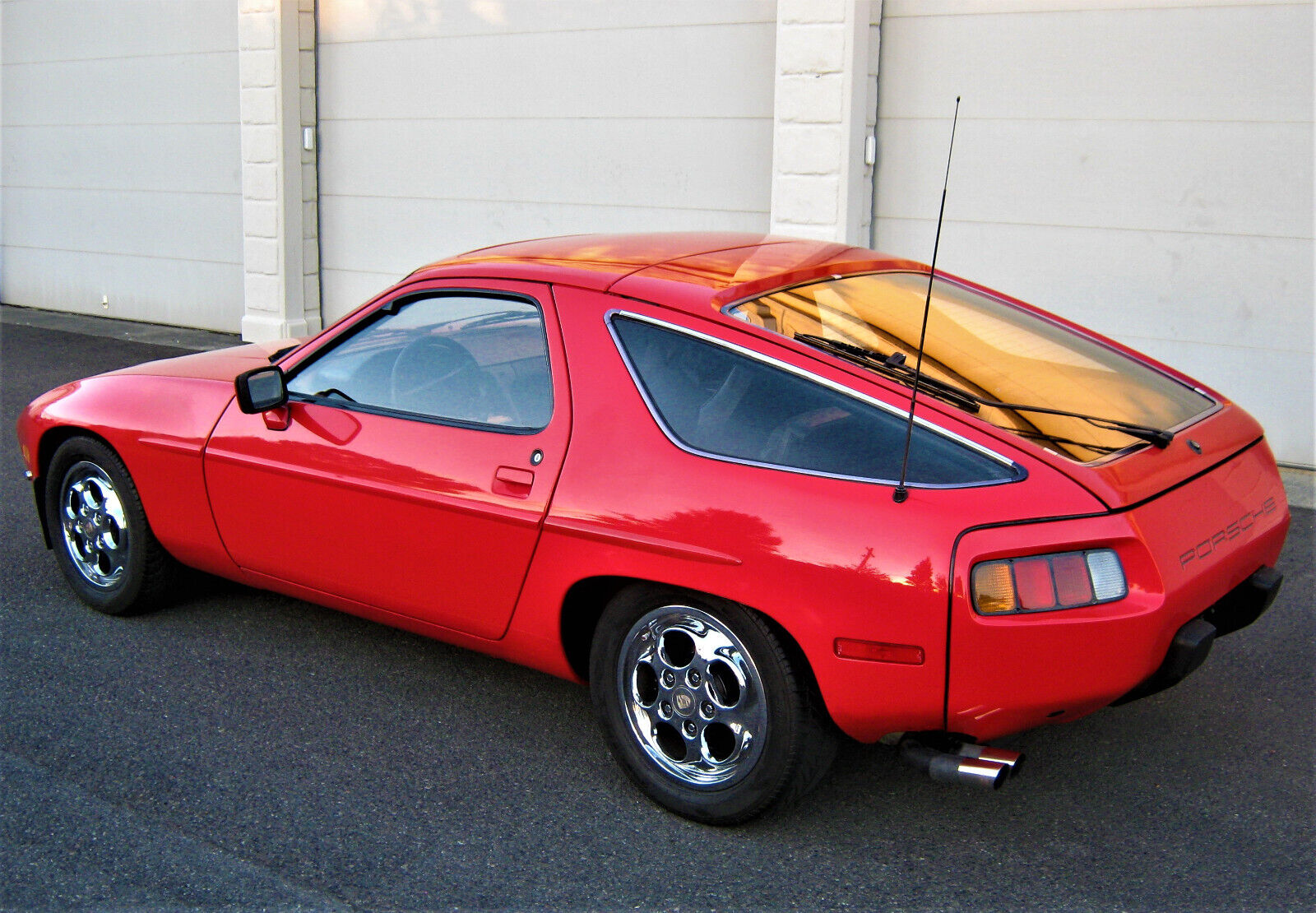 Porsche-928-1982-Coupe-5