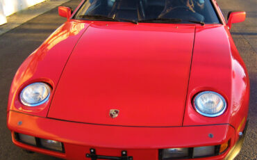 Porsche-928-1982-Coupe-8