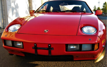 Porsche-928-1982-Coupe-9