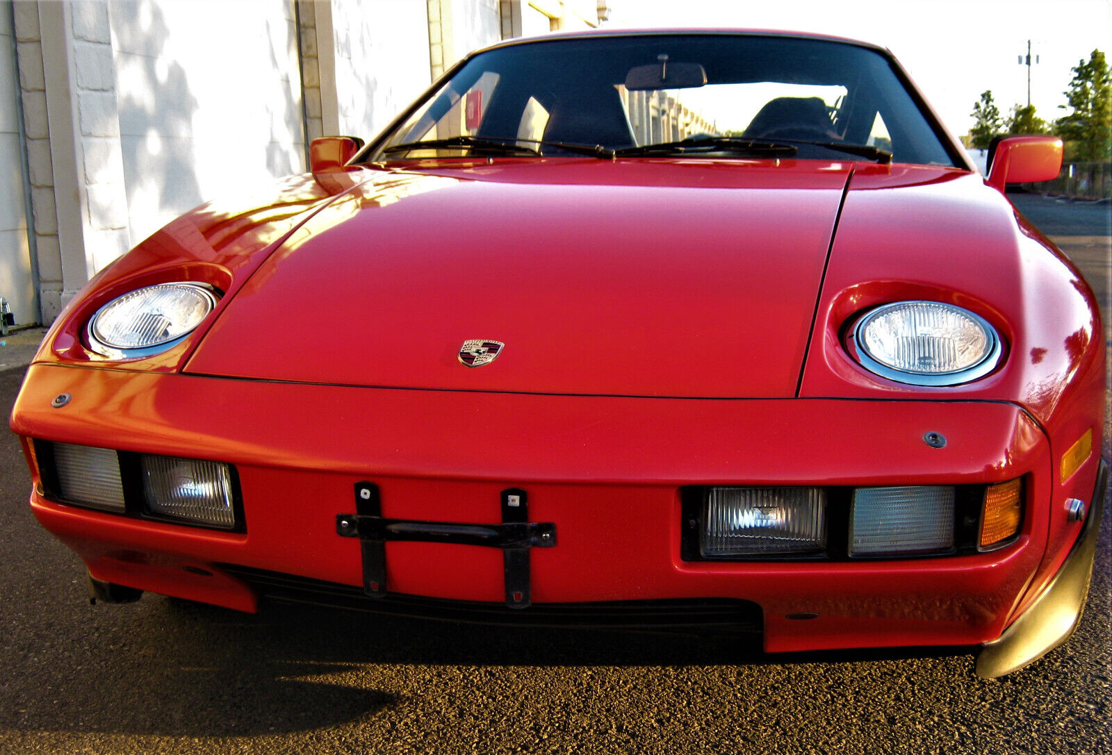 Porsche-928-1982-Coupe-9