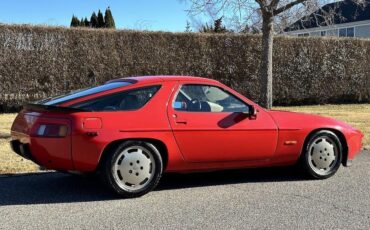 Porsche-928-1984-Coupe-12