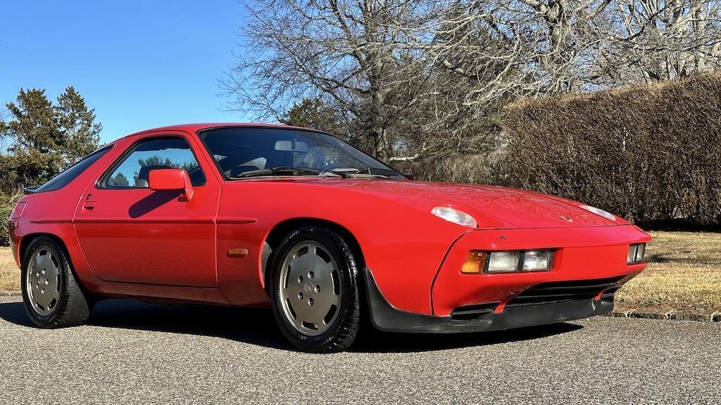 Porsche-928-1984-Coupe-19