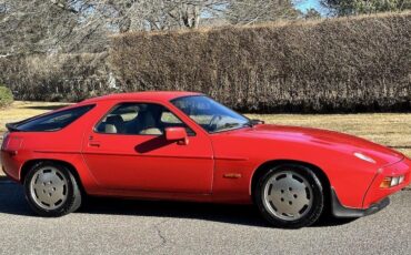 Porsche-928-1984-Coupe-22