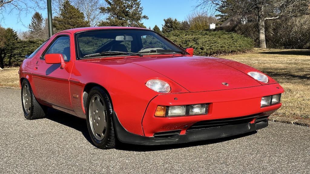 Porsche-928-1984-Coupe-6